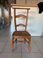 2 kerkstoelen met rieten zitting, Ophalen