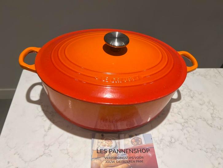 Poêle vulcanique Le Creuset 35 cm en très bon état, Maison & Meubles, Cuisine | Casseroles & Poêles, Comme neuf, Poêle à frire ou Sauteuse