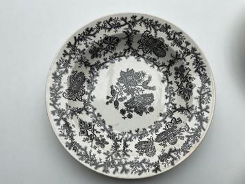 6 antieke borden Wedgwood  reeks Coral Border beschikbaar voor biedingen