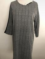 Kleed Lola & Liza nieuw xxs, Kleding | Dames, Jurken, Nieuw, Ophalen of Verzenden, Maat 34 (XS) of kleiner, Grijs