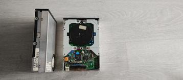 vintage diskettedrives voor 3 1/2 inch diskettes  beschikbaar voor biedingen