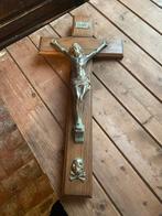 Kruisbeeld Jezus Christus koper, Ophalen