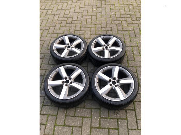 Sportvelgenset + banden van een Audi A1, Auto-onderdelen, Banden en Velgen, Personenwagen, Gebruikt, 3 maanden garantie, Ophalen of Verzenden