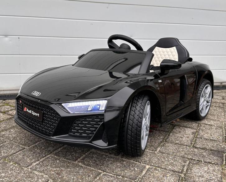 Audi R8 12v zwart Afstands / Bluetooth - Leder - Rubberban, Kinderen en Baby's, Speelgoed | Buiten | Voertuigen en Loopfietsen