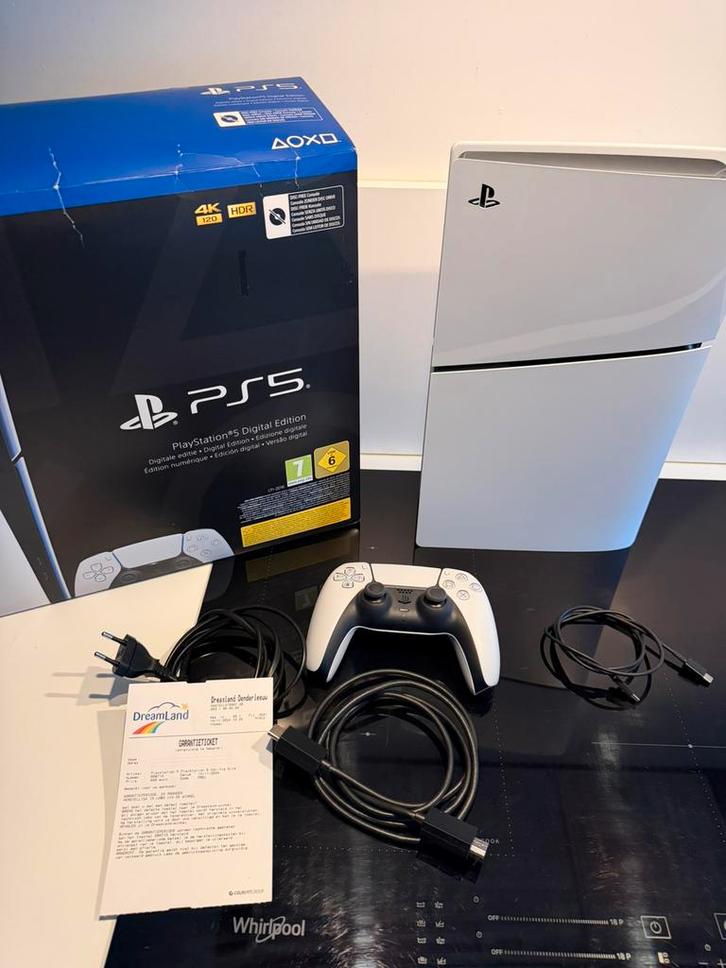 PS5 digital edition, nog onder garantie, Games en Spelcomputers, Spelcomputers | Sony PlayStation 5, Zo goed als nieuw, Playstation 5 Digital