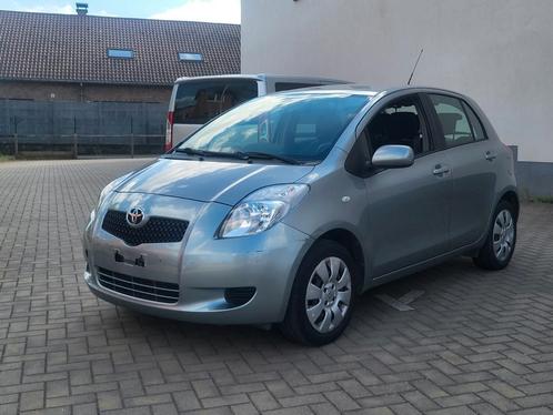 Toyota yaris 1.0 benzine 148.000 km, Auto's, Toyota, Bedrijf, Yaris, Benzine, Euro 4, Handgeschakeld, Dealer onderhouden, Ophalen