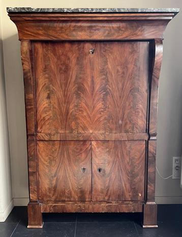 Bureau Secretaire -  beschikbaar voor biedingen