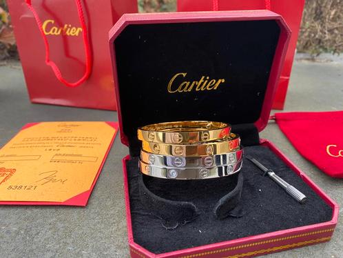 Cartier love armband, Handtassen en Accessoires, Armbanden, Nieuw, Goud, Ophalen of Verzenden