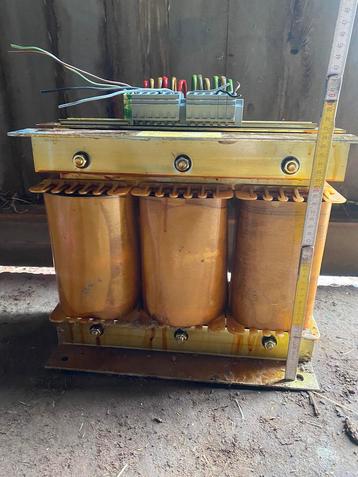 Transfo 3x230-3x400 wisseltransfo beschikbaar voor biedingen