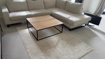 Salontafel in goede staat beschikbaar voor biedingen