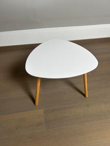 Table basse blanche de style scandinave, Enlèvement, Comme neuf