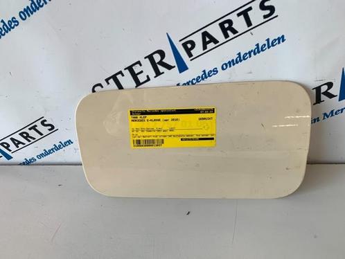Tank Klep van een Mercedes E-Klasse (GEEL), Auto-onderdelen, Carrosserie, Mercedes-Benz, Gebruikt, 3 maanden garantie, Ophalen of Verzenden