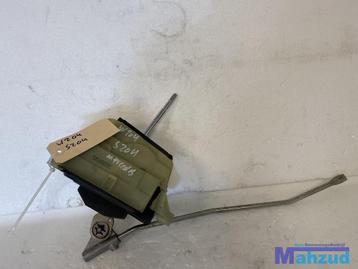 MERCEDES C KLASSE W204 S204 Automaat selectiehendel A2042677 beschikbaar voor biedingen