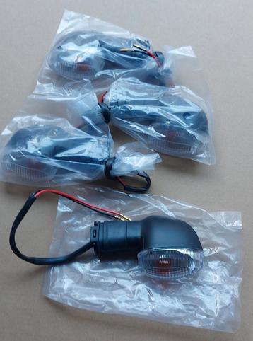 4 Nieuwe knippperlichten voor Yamaha. beschikbaar voor biedingen