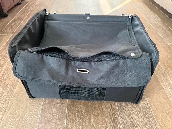 Hondenmand voor in de auto, Dieren en Toebehoren, Hondenmanden, Zo goed als nieuw, Ophalen