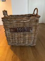 Corbeille de cheminée en rotin à roulettes, Maison & Meubles, Osier, Enlèvement, Panier, Carré