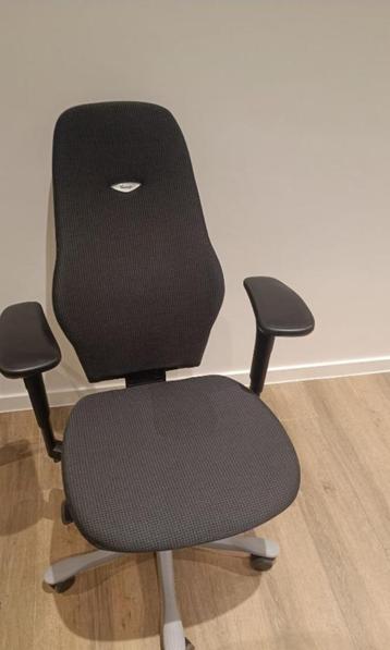 Ergonomische bureaustoel Kinnarps 6/8 beschikbaar voor biedingen