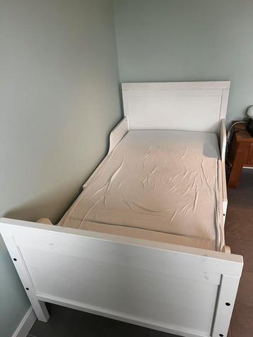 Meegroeibed IKEA Sundvik + matras, Kinderen en Baby's, Ophalen, Zo goed als nieuw, Matras