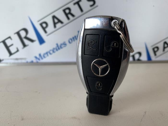 Sleutel van een Mercedes E-Klasse, Auto-onderdelen, Overige Auto-onderdelen, Mercedes-Benz, Gebruikt, 3 maanden garantie, Ophalen of Verzenden