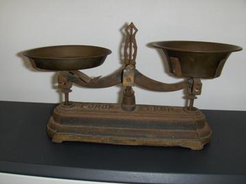 Ancienne balance (force 1kgr) beschikbaar voor biedingen