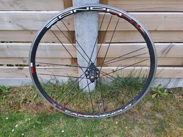 Campagnolo Zonda Assymetric wielset.
 beschikbaar voor biedingen