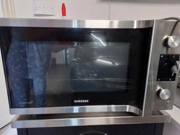 magnetronoven MC455TERC** SAMSUNG, Elektronische apparatuur, Microgolfovens, Ophalen, Oven, Zo goed als nieuw, Draaiplateau