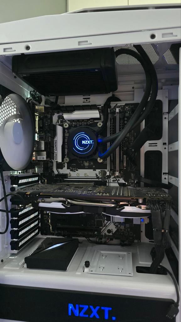 Gaming pc, Computers en Software, Desktop Pc's, Gebruikt, 4 Ghz of meer, SSD, Met videokaart, Gaming, Ophalen