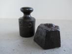 gewichten-gietijzer-2 x 500gr-balans-baskuul-VINTAGE, Enlèvement ou Envoi