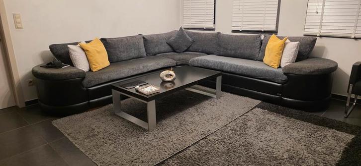 Hoekbank modern, comfortable en in goede staat, Huis en Inrichting, Zetels | Complete zithoeken, Leer, Stof, Ophalen