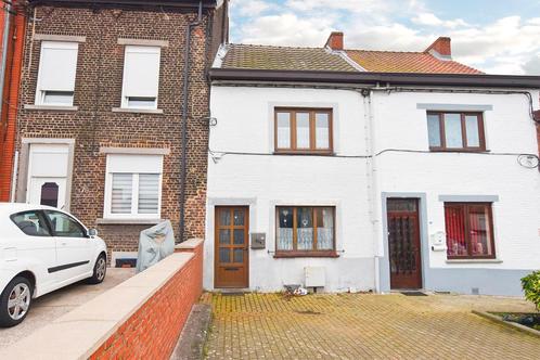 Maison à vendre à Charleroi, 2 chambres, Immo, Huizen en Appartementen te koop, Vrijstaande woning, F