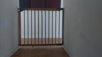 Houten traphekje beschikbaar voor biedingen