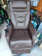 fauteuil inclinable électrique en cuir avec fonction debout, Maison & Meubles, Fauteuils, Enlèvement, Comme neuf, 75 à 100 cm