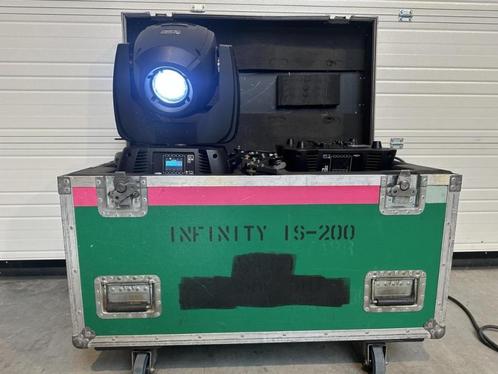 2x Infinity IS-200 Moving heads + Flightcase, Musique & Instruments, Lumières & Lasers, Utilisé, Lumières, Commande sonore, Couleur