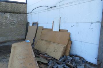 Gratis brandhout beschikbaar voor biedingen