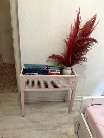 Webbing houten rek voor Planten/ boeken kinderkamer roze beschikbaar voor biedingen