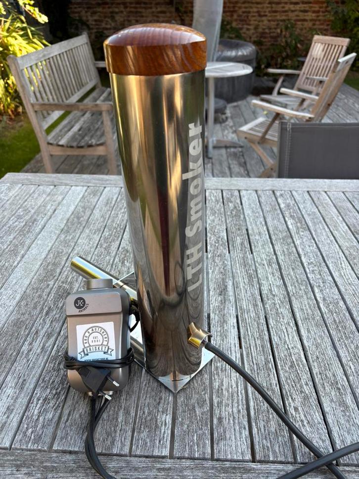 Koud rookgenerator 2,3L + rookmot +pomp, Tuin en Terras, Barbecue-accessoires, Gebruikt, Ophalen