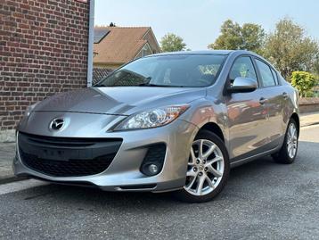 Mazda 3 1.6 D 115cv Euro 5 GPS Clim Jantes 1e main disponible aux enchères