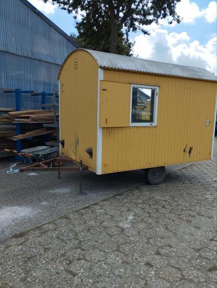 bouwkeet, schaftkeet, werfkeet met gewone trekhaak, Tuin en Terras, Tuinhuizen, Gebruikt, Tuinhuis, Metaal, 500 cm of meer, Ophalen