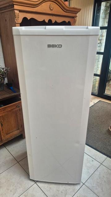 Beko koelkast levering mogelijk beschikbaar voor biedingen
