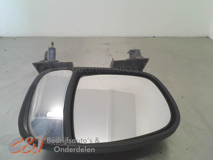 Buitenspiegel rechts van een Opel Vivaro, Auto-onderdelen, Spiegels, Opel, Gebruikt, 3 maanden garantie, Ophalen of Verzenden