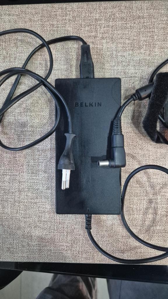 CHARGEUR BELKIN (PC), Informatique & Logiciels, Chargeurs d'ordinateur portable, Comme neuf, Enlèvement