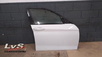 Portier 4Deurs rechts-voor van een BMW 1-Serie (300) beschikbaar voor biedingen