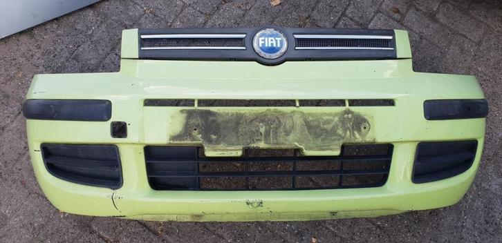 FIAT PANDA VOORBUMPER BJ 2004 TOT 2010, Auto-onderdelen, Carrosserie, Bumper, Voor, Gebruikt, Ophalen of Verzenden