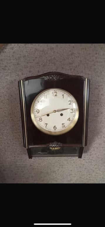Ancienne horloge suspendue, Enlèvement ou Envoi
