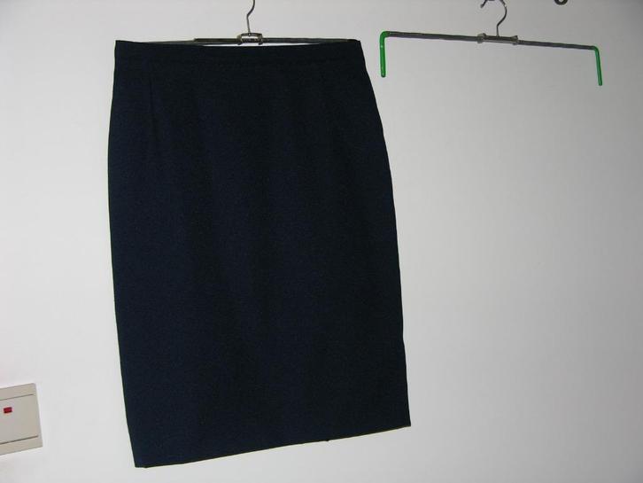 20 Rok- of broekhangers (inschuifbaar systeem) - 2€ per stuk, Kleding | Dames, Kledinghangers, Ophalen