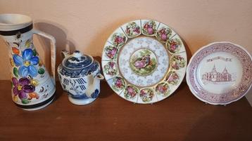 Cruches, théière, assiettes,... rétro beschikbaar voor biedingen