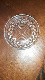 Glazen onderzetters, Enlèvement