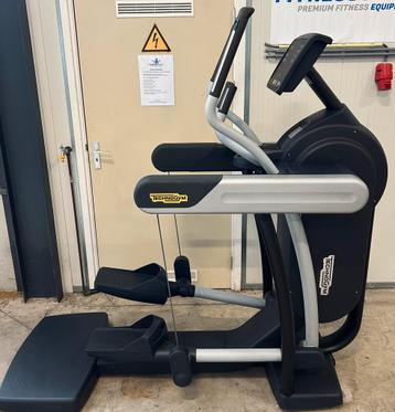 Technogym Vario Excite+ 1000 LED Crosstrainer /Stepper Black beschikbaar voor biedingen