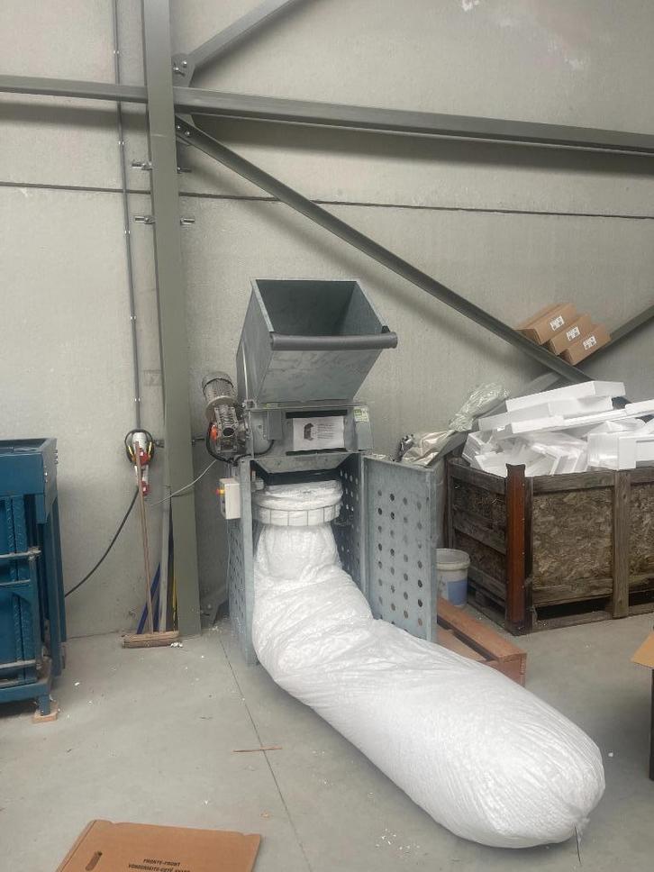 EPS (piepschuim)-Shredder, Zakelijke goederen, Machines en Bouw | Industrie en Techniek, Ophalen