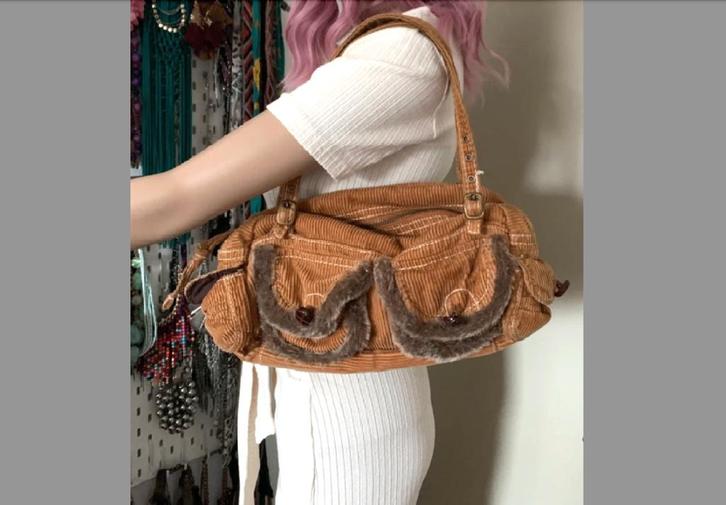 Vintage Y2K shoulder bag, Bijoux, Sacs & Beauté, Sacs | Sacs Femme, Utilisé, Sac à bandoulière, Brun, Enlèvement ou Envoi